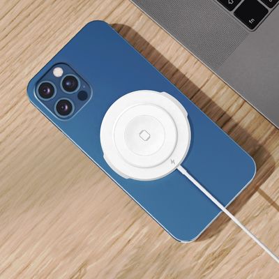 超電流 3 In 1 アップル充電ステーション 磁気高速無線充電パッド